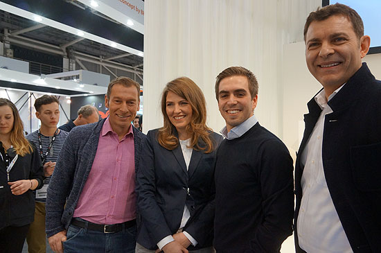 ispo munich 2015 Pressekonferenz mit Moderator Markus Otmar, Sixtus Geschäftsführerin Petra Reindl, Philipp Lahm, Franz Kroha (Gesellschafter SIXTUS Werke Schliersee GmbH) (©Foto.  Martin Schmitz)